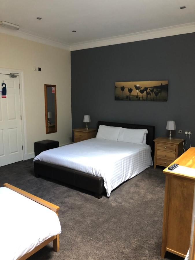 Oyo Douglas Hotel Kilmarnock Eksteriør billede