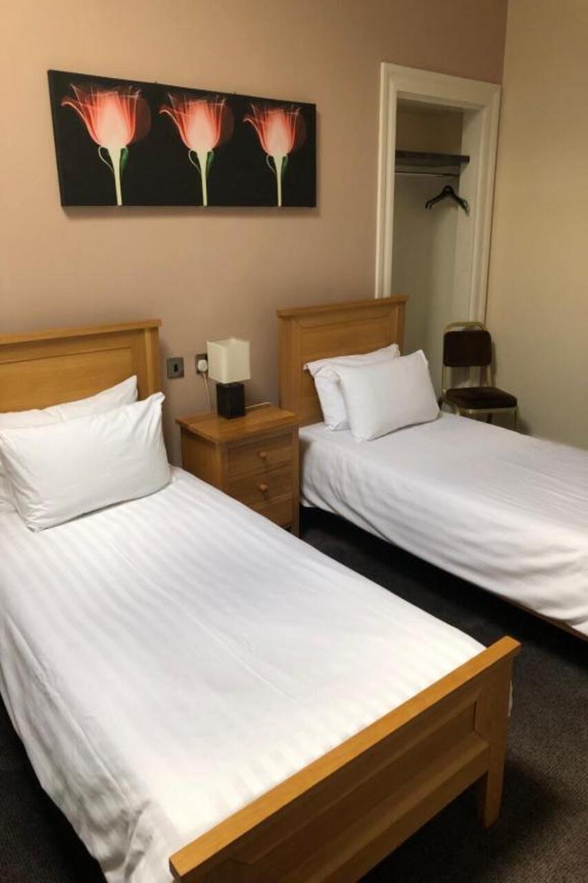 Oyo Douglas Hotel Kilmarnock Eksteriør billede