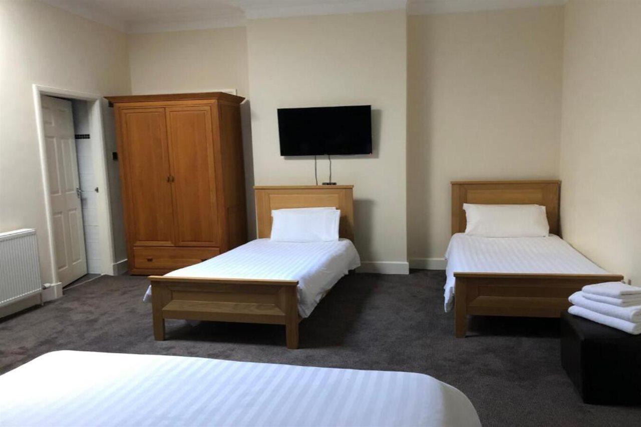 Oyo Douglas Hotel Kilmarnock Eksteriør billede